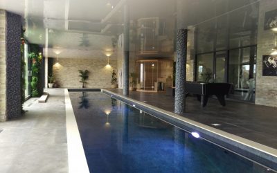 Why Stretch is the Best Ceiling Material for Swimming Pools
